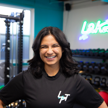 Dr. Ankita Roy Sacramento Physical Therapy - Lakás PT